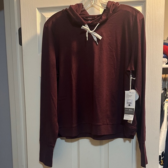 Vuori Tops - Vuori Hoodie Sweater